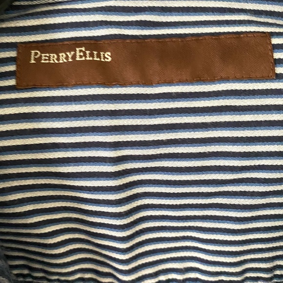 Men’s Perry Ellis Striped Button Up Dress Shirt - Picture 4 of 7